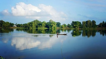 Lời nguyện cầu trên Búng Bình Thiên