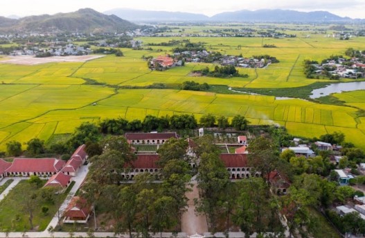 Điểm đến hấp dẫn ở Bình Định là Tiểu chủng viện Làng Sông